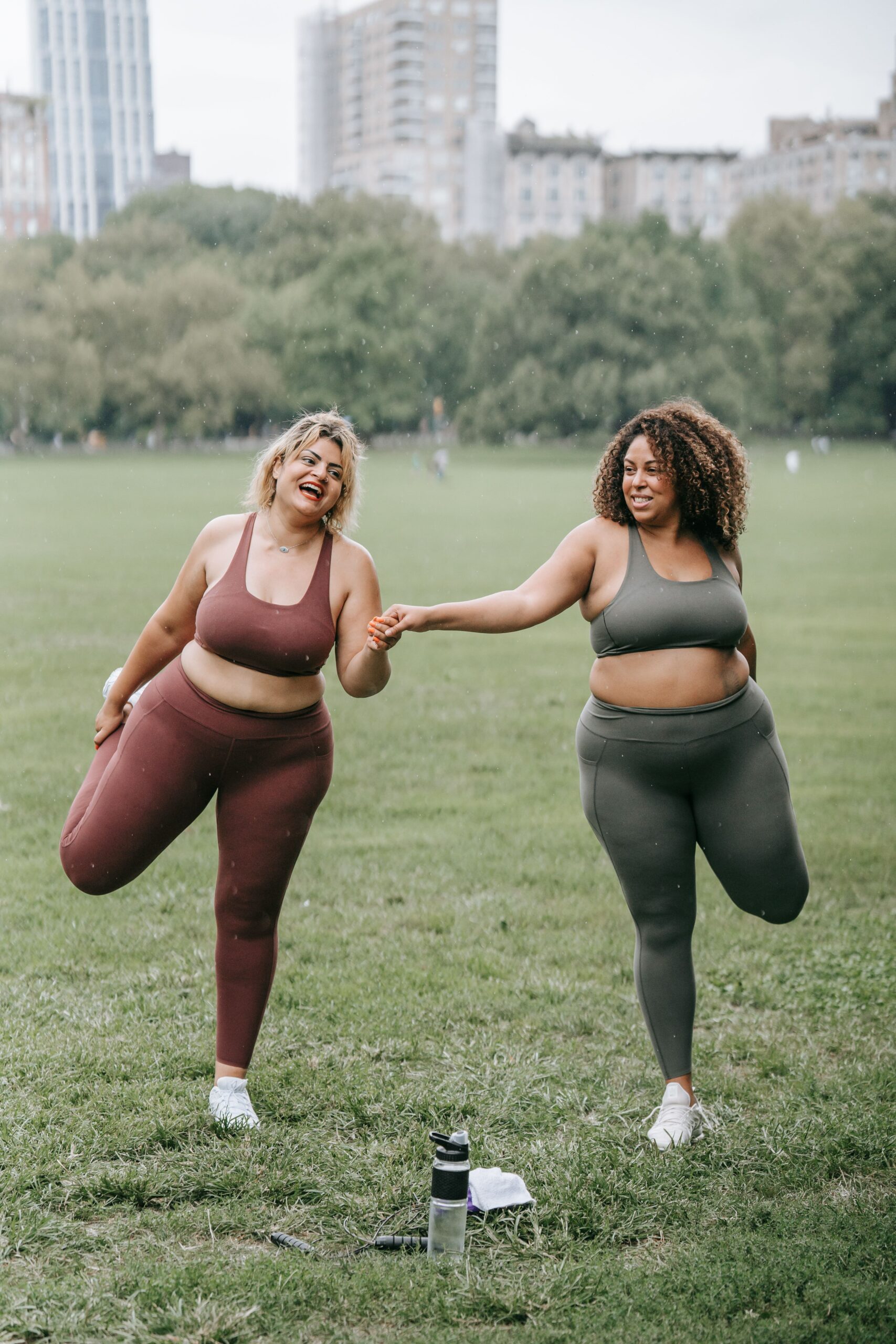Home Women working out
